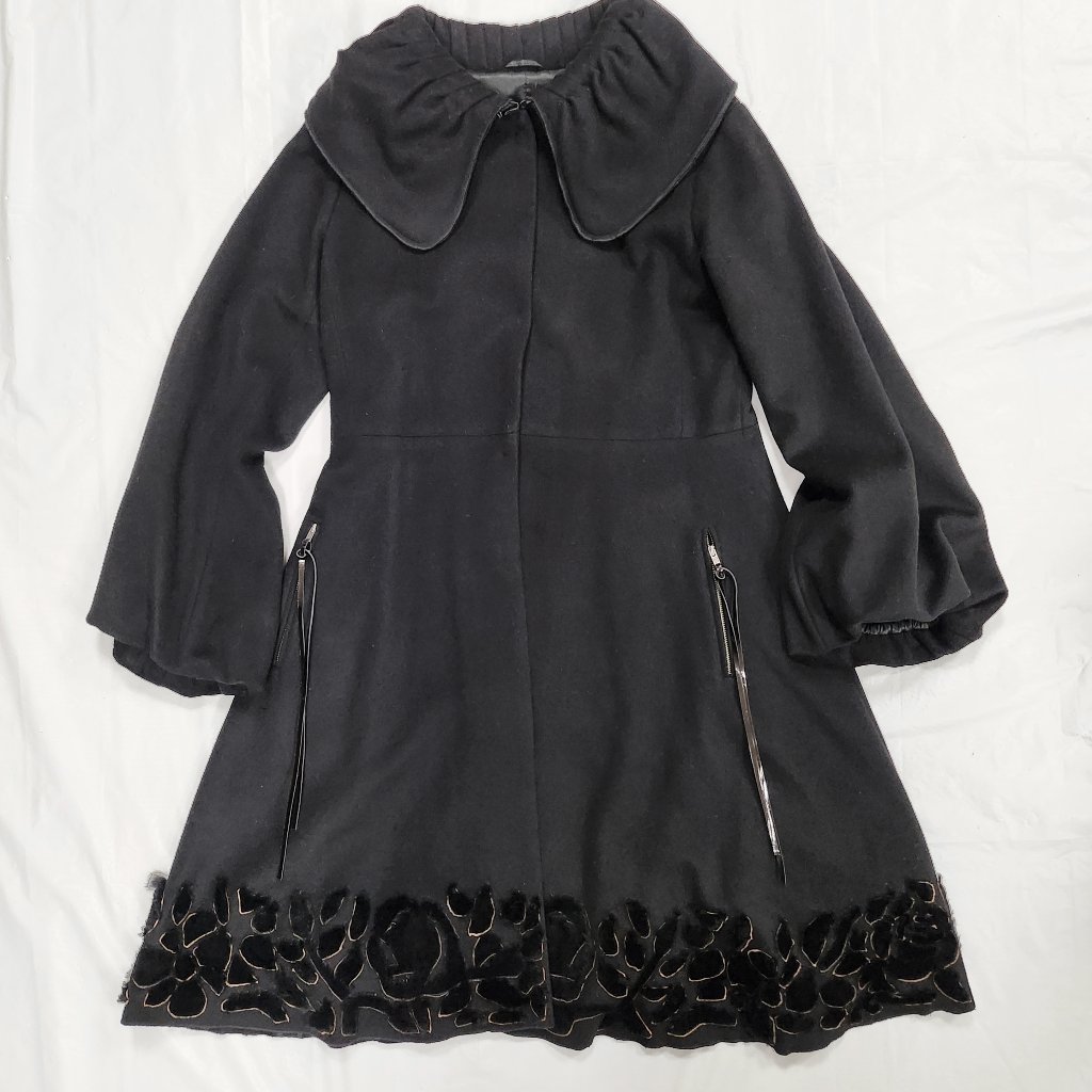 Nwot Women's Vera Pelliccia Long Black Coat W/ Fur Hem